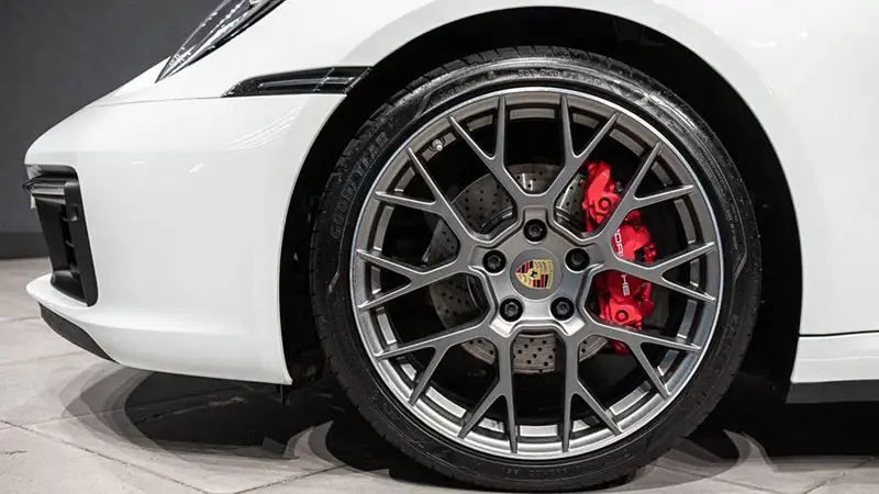 Porsche 911 Carrera