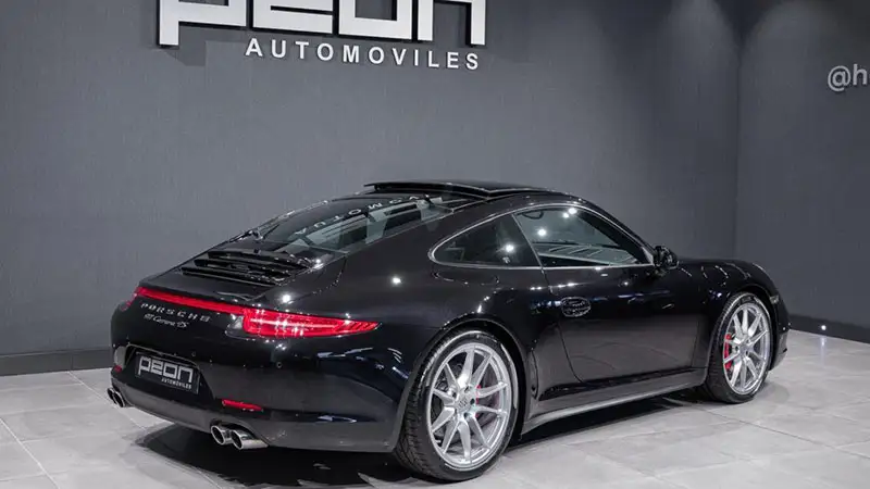 Porsche 911 Carrera 4S Coupé