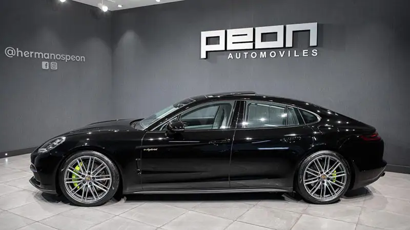 Porsche Panamera 4 E-Hybrid