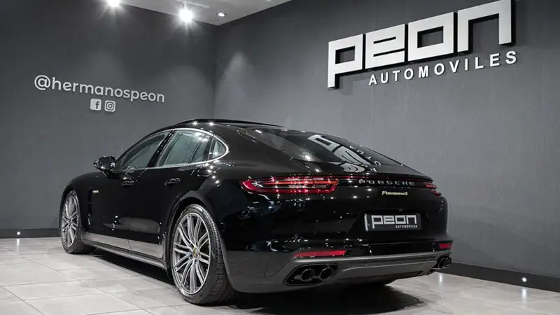Porsche Panamera 4 E-Hybrid