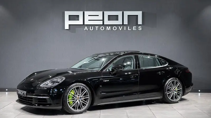 Porsche Panamera 4 E-Hybrid