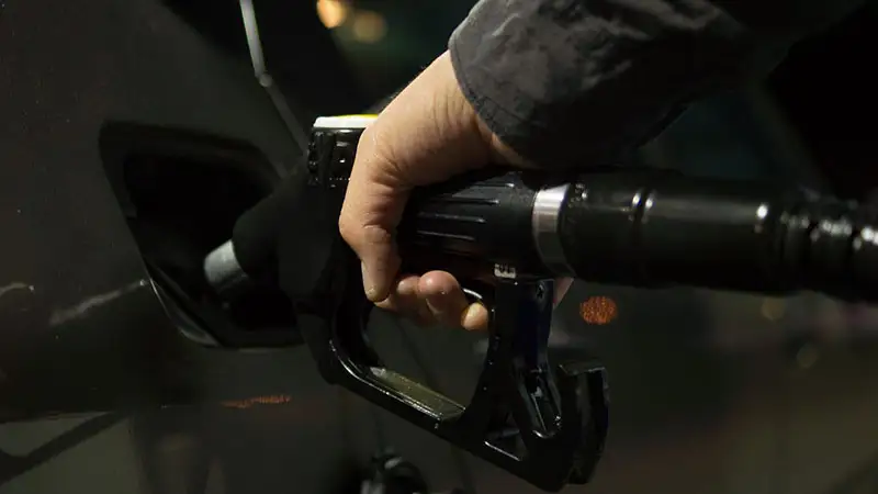 Multa quedarse sin gasolina