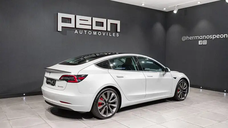Tesla Model 3 Performance AWD