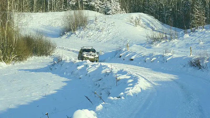 Carretera con mucha nieve