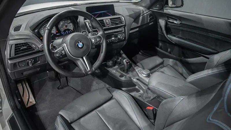 Interior M2