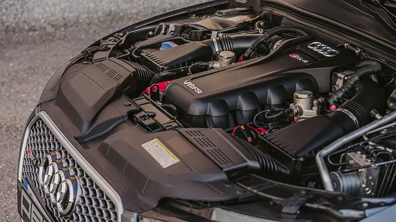 Motor