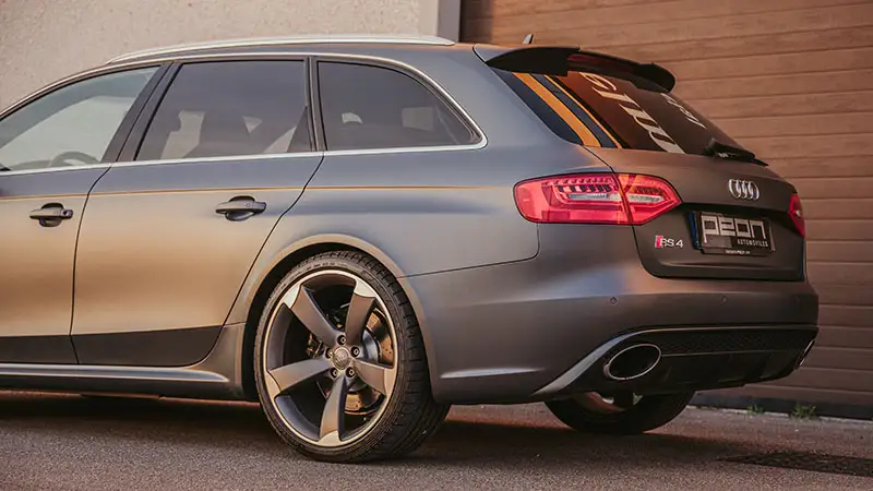 Audi RS4 Avant 4.2 V8
