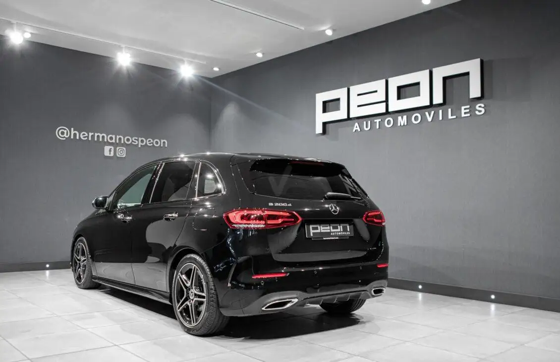 Mercedes-Benz B 200d Trasera