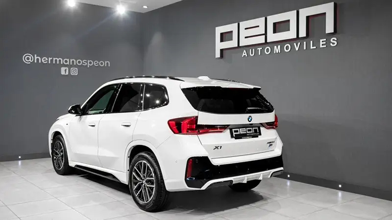BMW X1 18dA M-Sport trasera