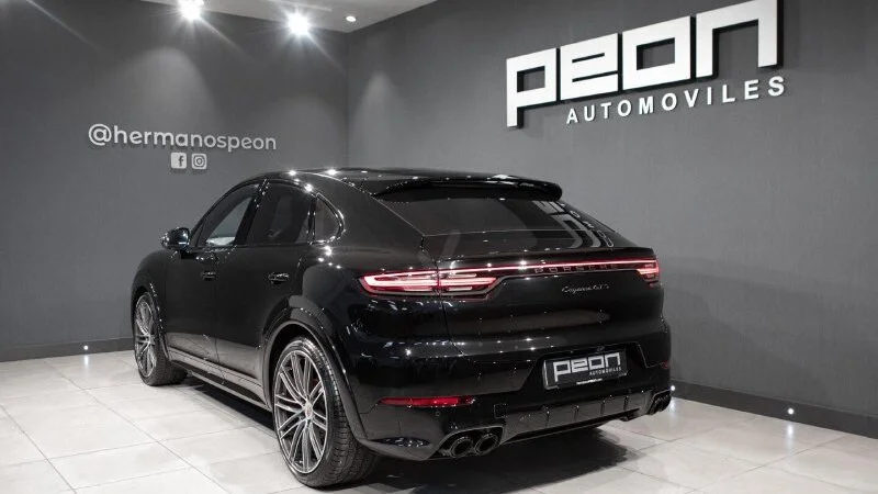 Porsche Cayenne Coupé trasera