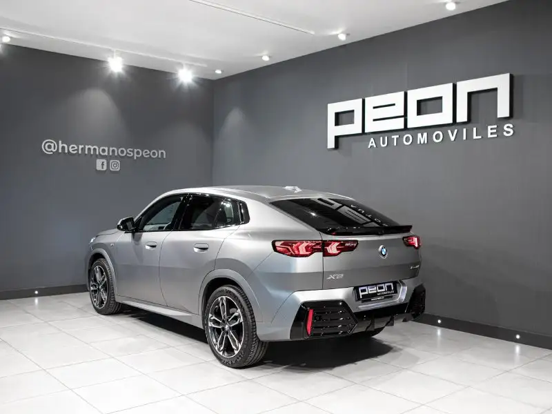 BMW sDrive18dA trasera