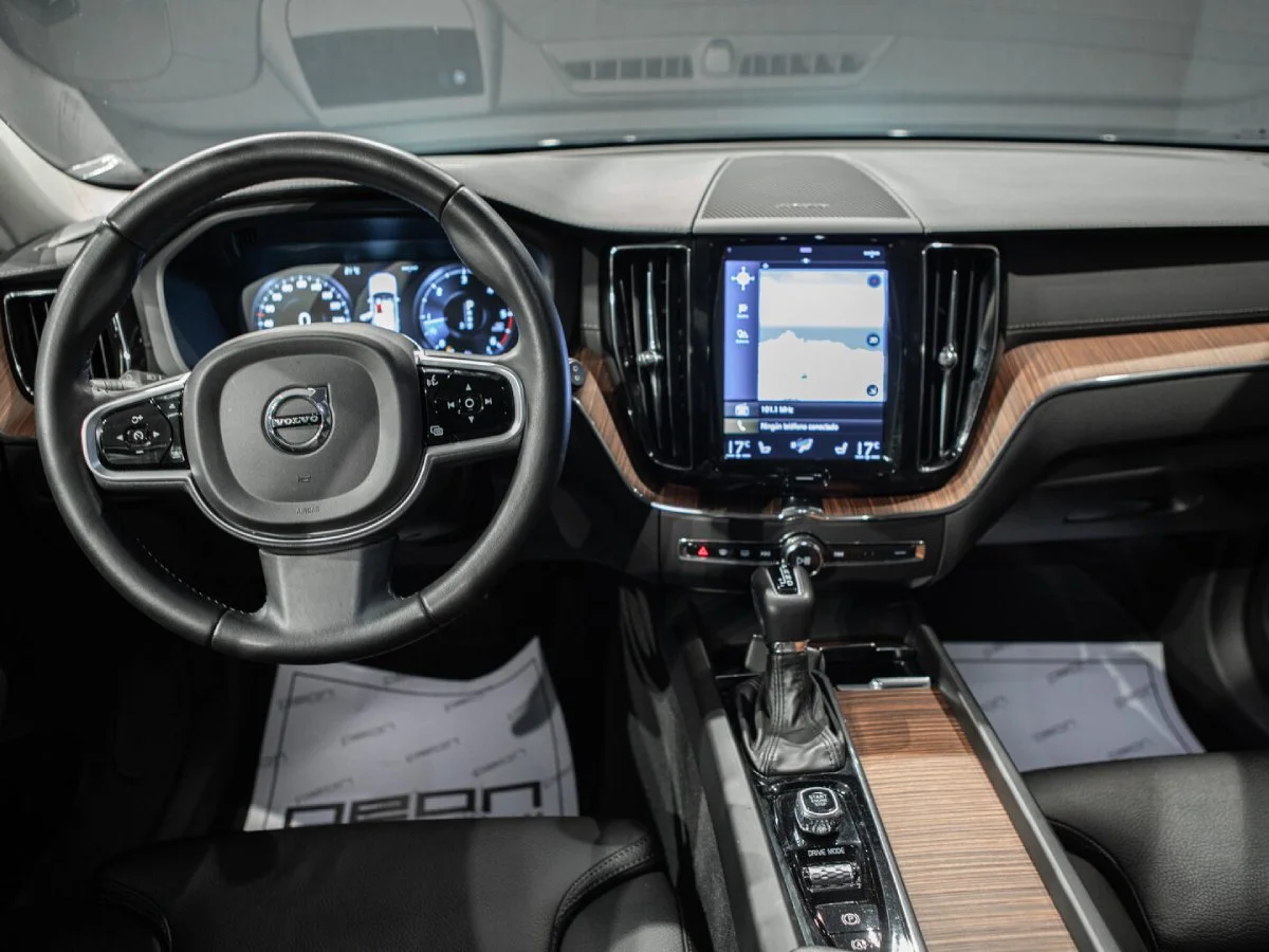 Interior Volvo XC60 D4