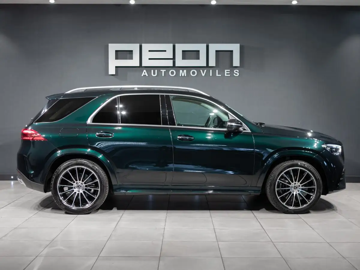 Mercedes-Benz GLE Lateral